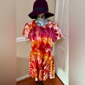 Lunarable- women’s Vibrant hand Tie-Dye midi Dress, size XXL